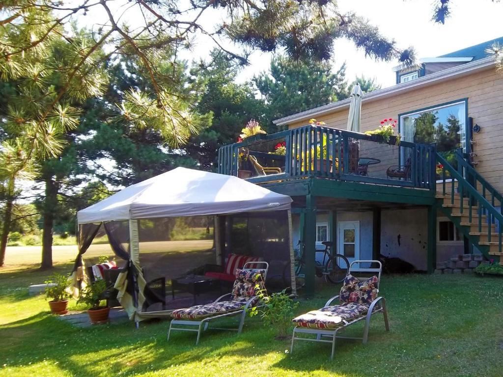 Gite La Halte Du Verger Bed And Breakfast Rivière-du-Loup Dış mekan fotoğraf