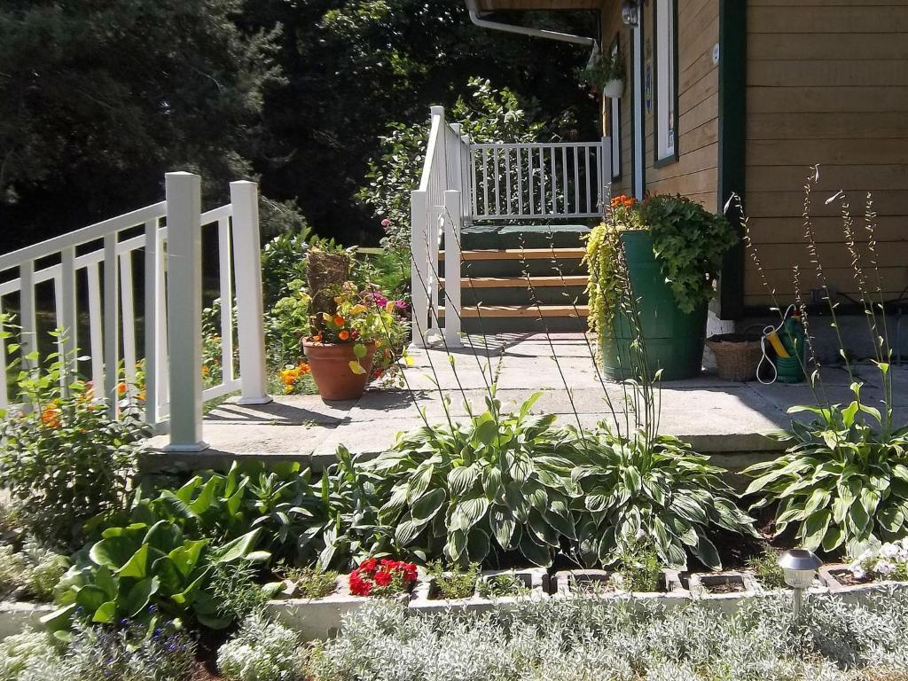 Gite La Halte Du Verger Bed And Breakfast Rivière-du-Loup Dış mekan fotoğraf