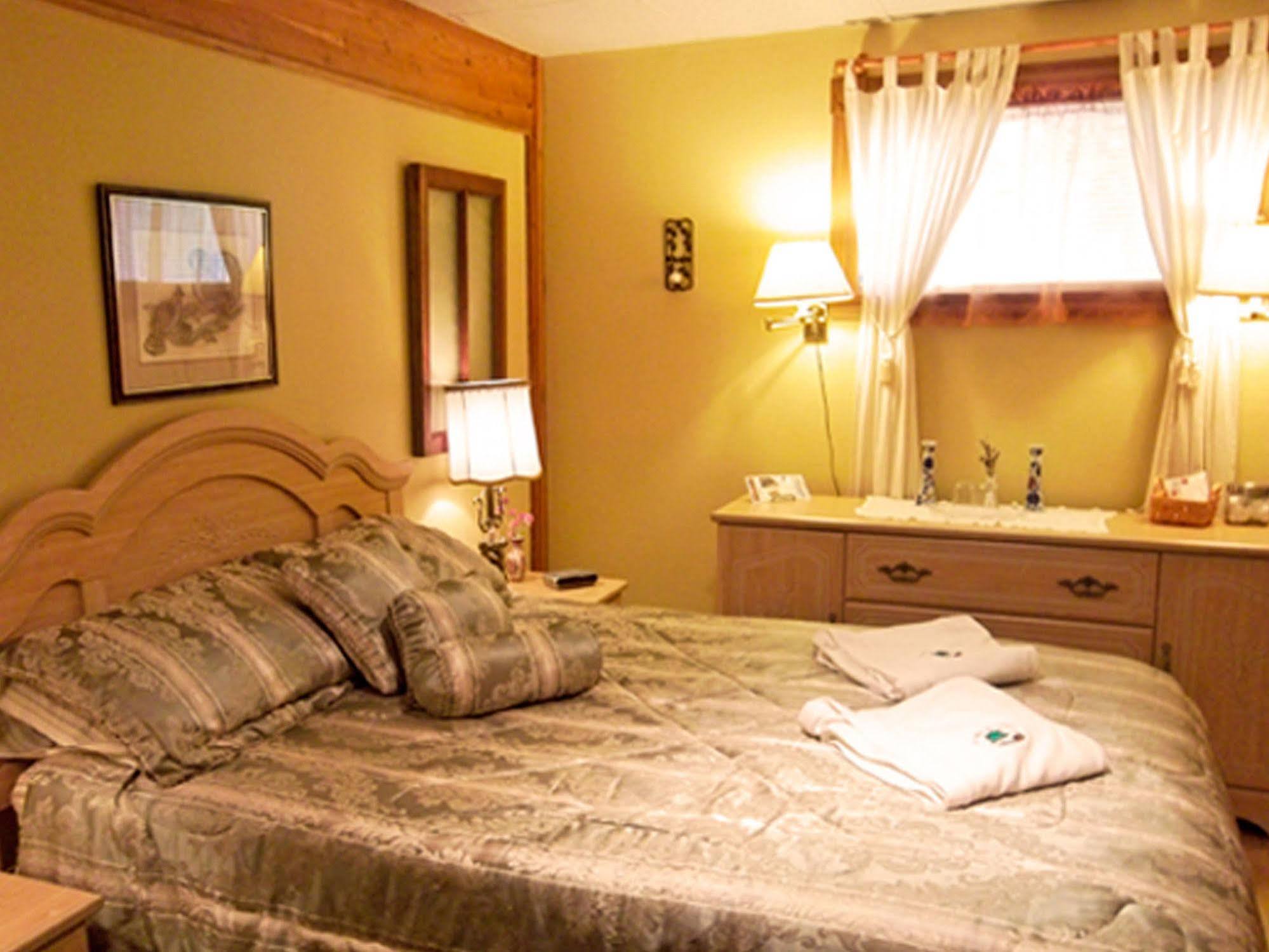 Gite La Halte Du Verger Bed And Breakfast Rivière-du-Loup Dış mekan fotoğraf
