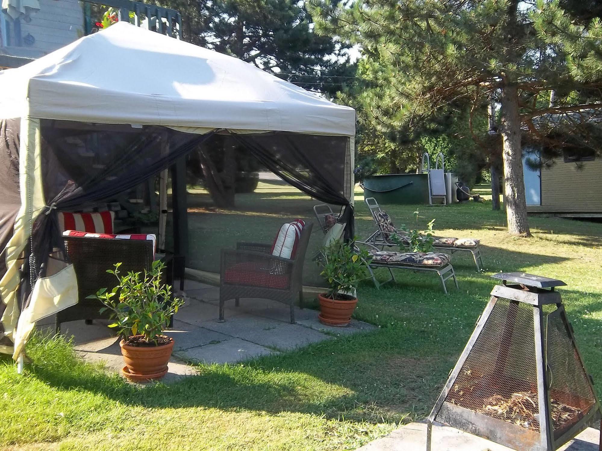 Gite La Halte Du Verger Bed And Breakfast Rivière-du-Loup Dış mekan fotoğraf