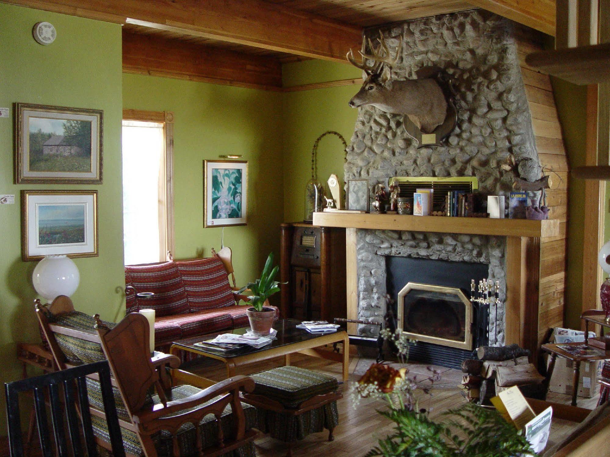 Gite La Halte Du Verger Bed And Breakfast Rivière-du-Loup Dış mekan fotoğraf